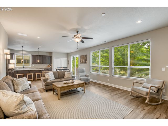 10380 Sw MADRID Loop, Wilsonville, OR 97070