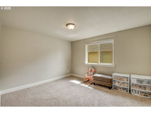 10380 Sw MADRID Loop, Wilsonville, OR 97070
