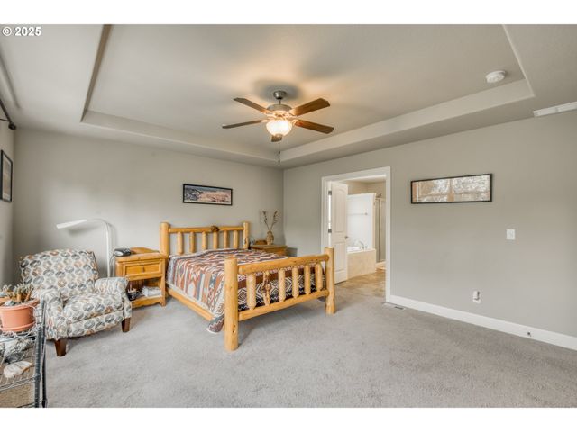 10380 Sw MADRID Loop, Wilsonville, OR 97070