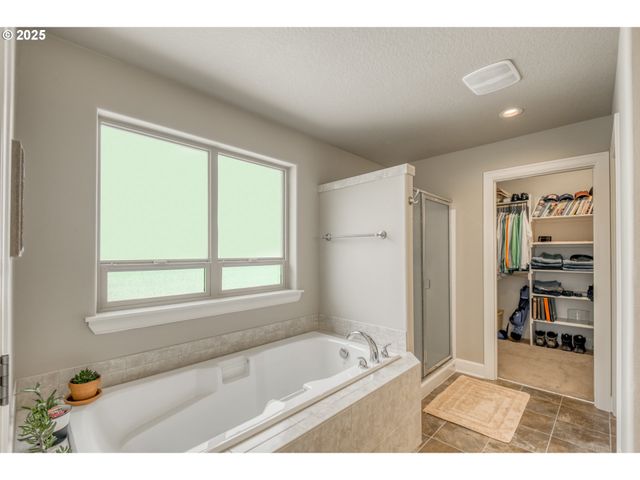 10380 Sw MADRID Loop, Wilsonville, OR 97070