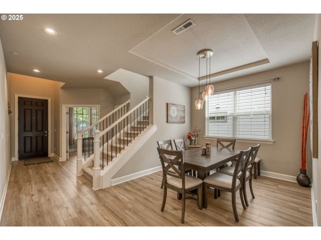 10380 Sw MADRID Loop, Wilsonville, OR 97070