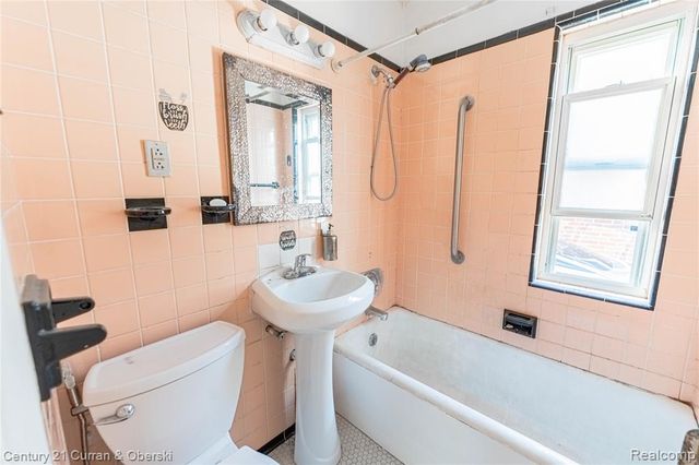 5000 Ternes Street, Dearborn, MI 48126