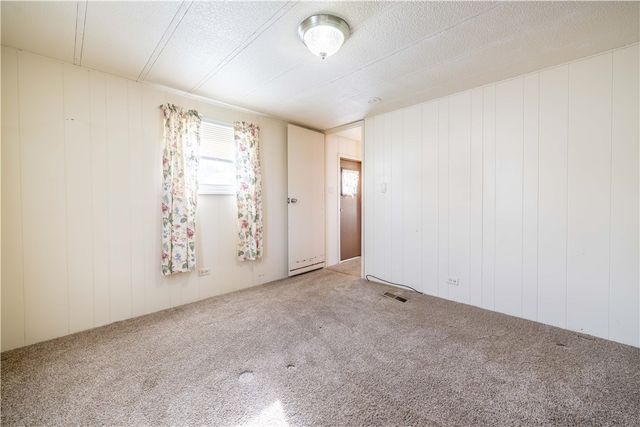 23 Lane B Lane, Coventry, RI 02816