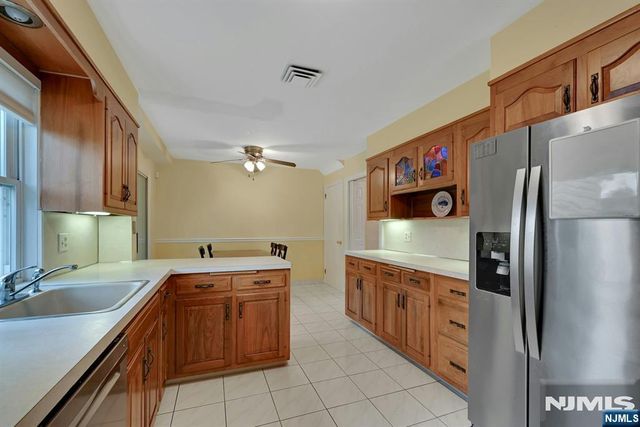 677 Taylor Avenue, Oradell, NJ 07649