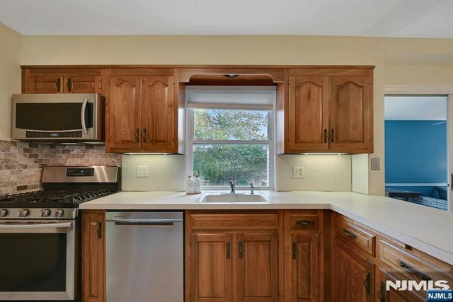677 Taylor Avenue, Oradell, NJ 07649
