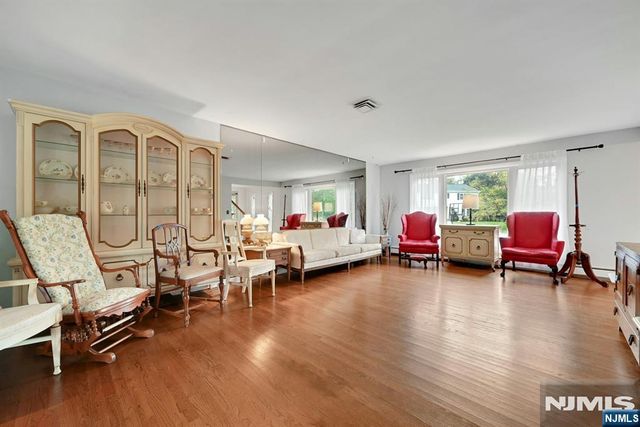 677 Taylor Avenue, Oradell, NJ 07649