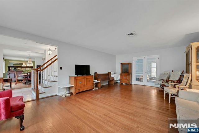 677 Taylor Avenue, Oradell, NJ 07649