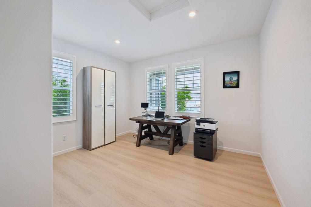 Image 21 of property listing at 2984 Ridgecrest Drive, Lincoln, CA 95648