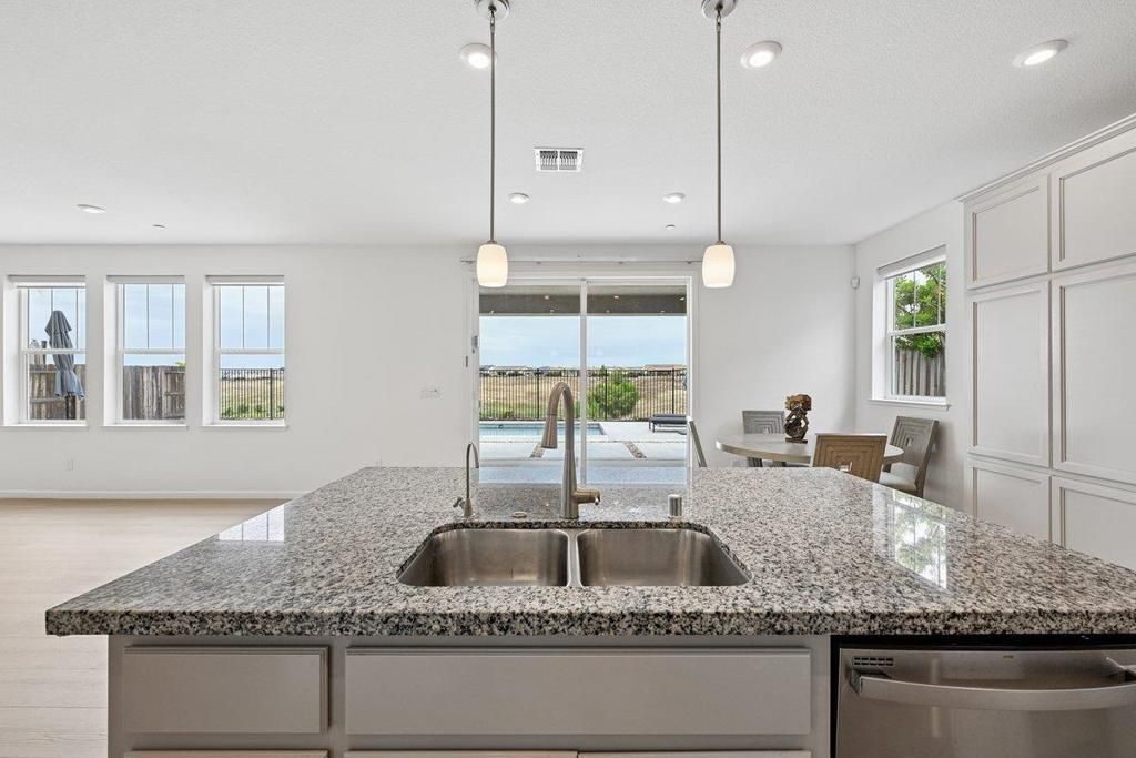 Image 26 of property listing at 2984 Ridgecrest Drive, Lincoln, CA 95648