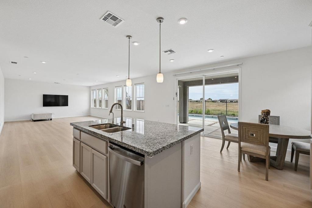 Image 29 of property listing at 2984 Ridgecrest Drive, Lincoln, CA 95648