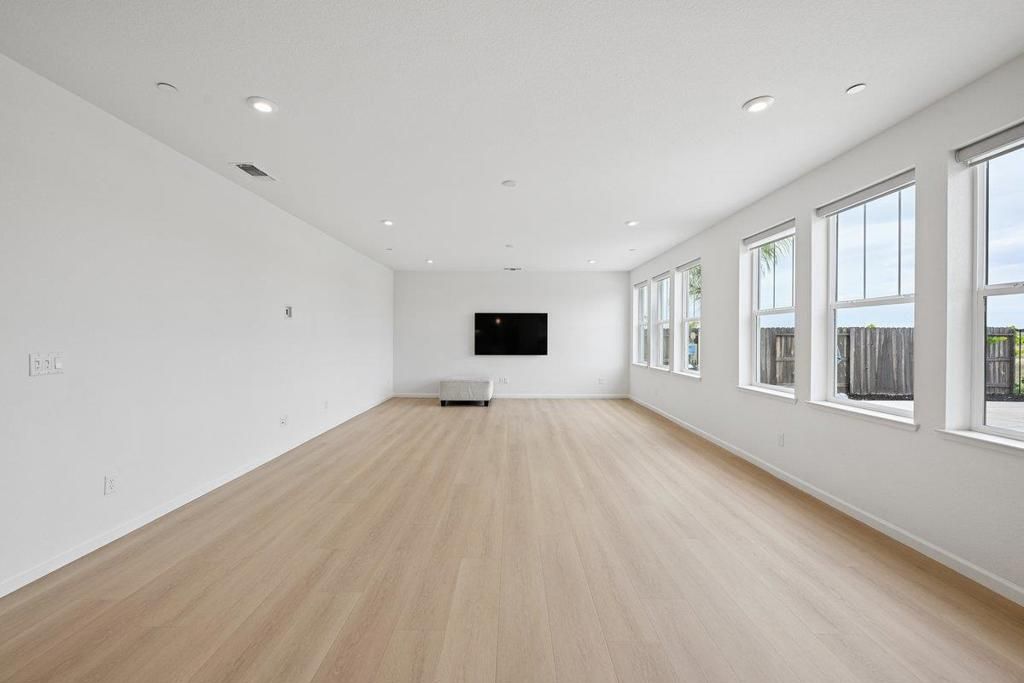 Image 34 of property listing at 2984 Ridgecrest Drive, Lincoln, CA 95648