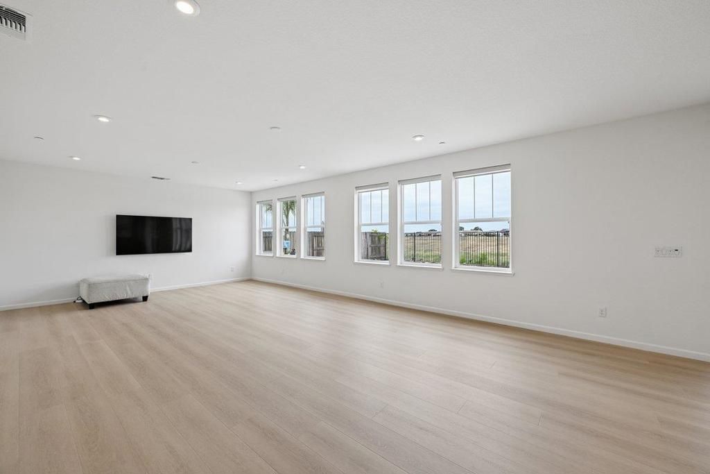 Image 35 of property listing at 2984 Ridgecrest Drive, Lincoln, CA 95648