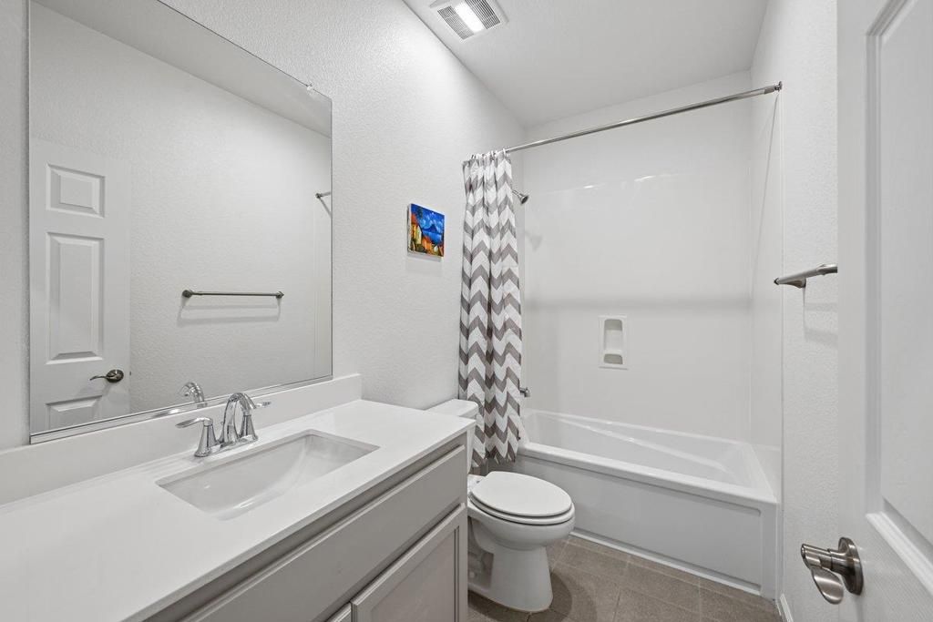 Image 39 of property listing at 2984 Ridgecrest Drive, Lincoln, CA 95648