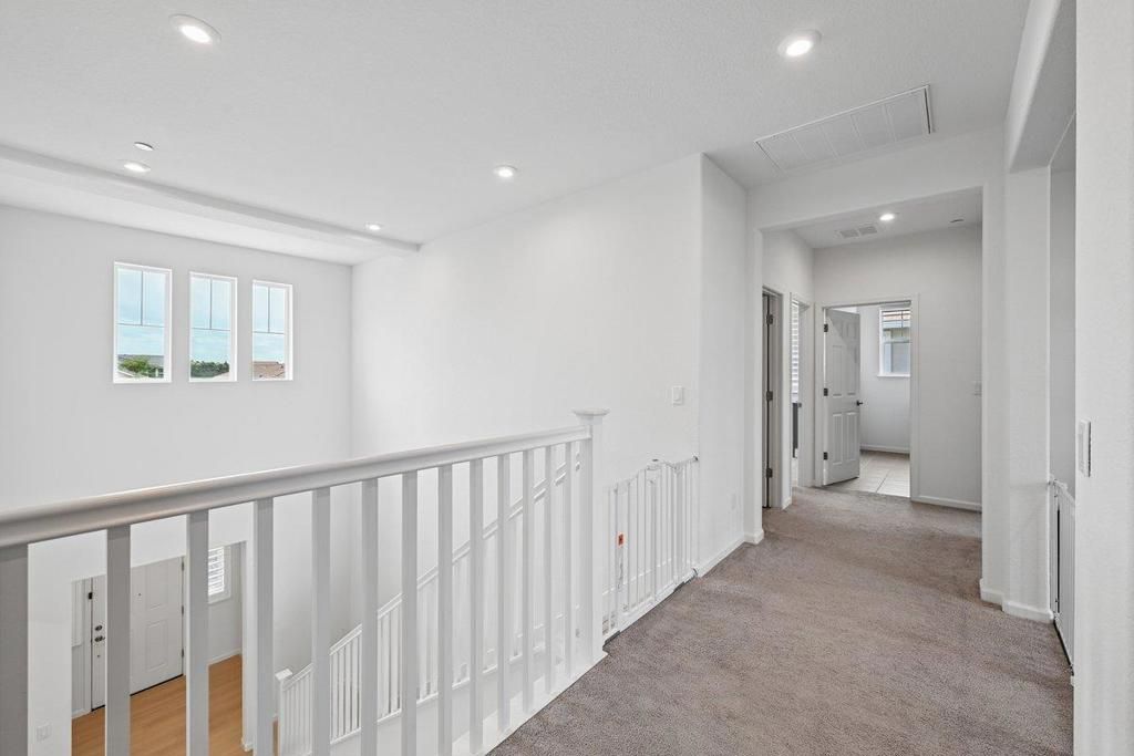 Image 40 of property listing at 2984 Ridgecrest Drive, Lincoln, CA 95648