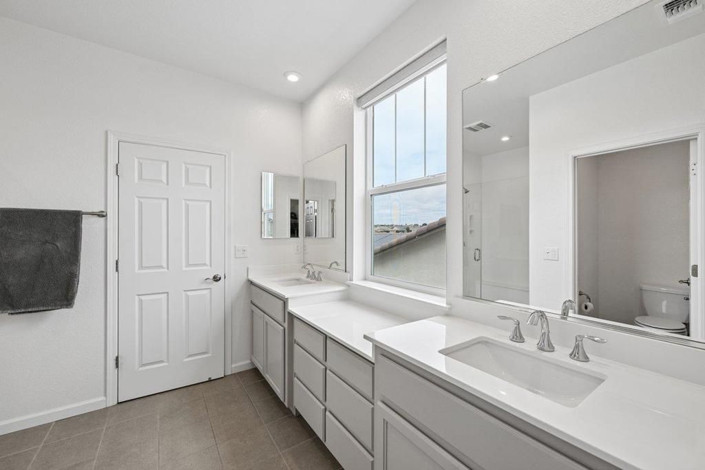 Image 44 of property listing at 2984 Ridgecrest Drive, Lincoln, CA 95648