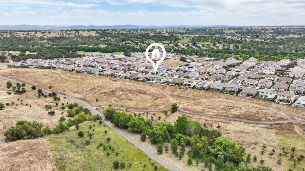 Image 6 of property listing at 2984 Ridgecrest Drive, Lincoln, CA 95648