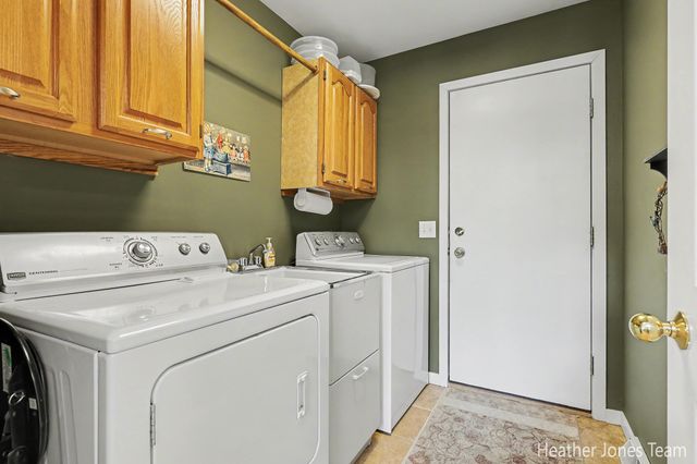 10288 Hathaway Drive, Eureka Twp, MI 48838