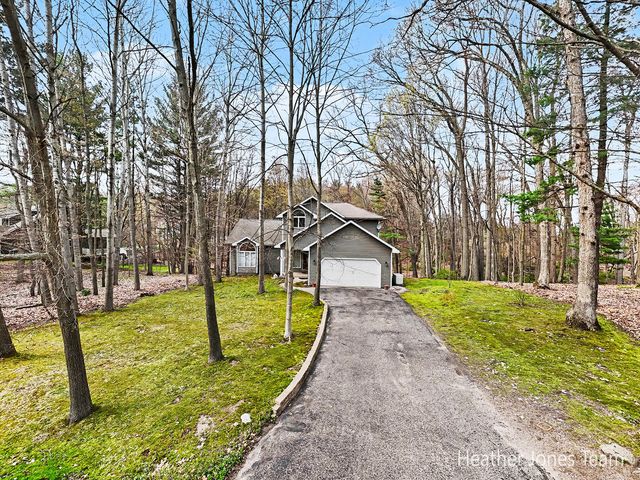 10288 Hathaway Drive, Eureka Twp, MI 48838