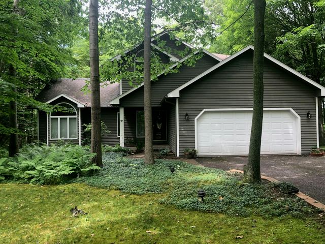 10288 Hathaway Drive, Eureka Twp, MI 48838