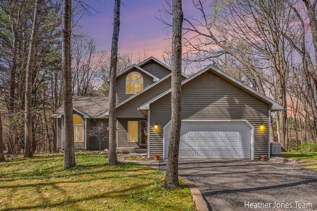 10288 Hathaway Drive, Eureka Twp, MI 48838