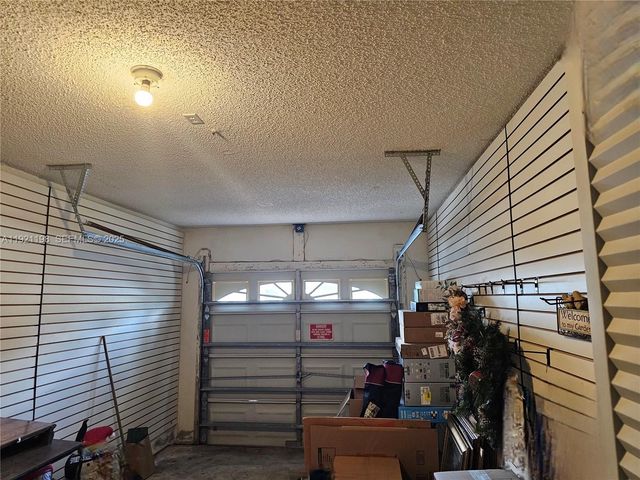 10816 SW 75th St, Miami, FL 33173