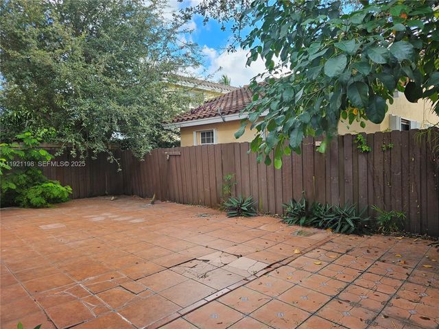 10816 SW 75th St, Miami, FL 33173