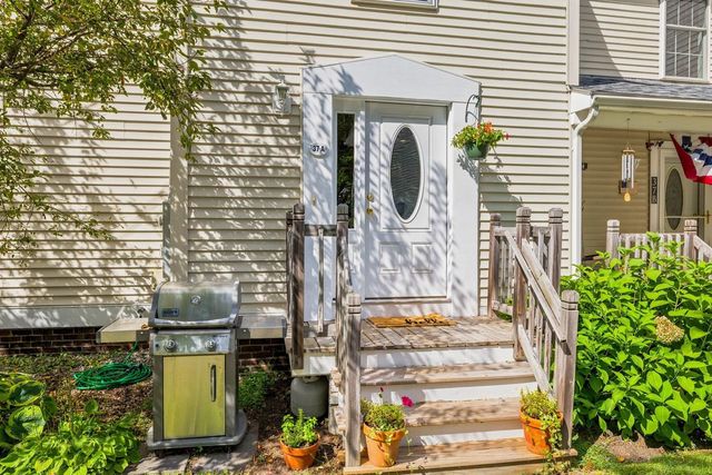 37 Washington Street A, Exeter, NH 03833