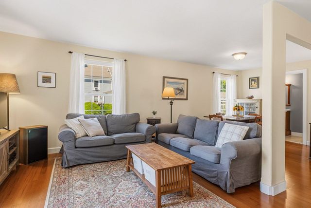 37 Washington Street A, Exeter, NH 03833