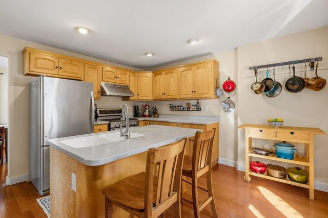37 Washington Street A, Exeter, NH 03833