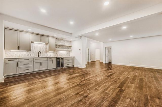 95 Lake Top Court, Roswell, GA 30076