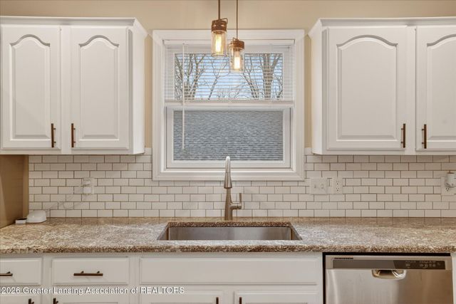 6902 E Clark Road, Bath, MI 48808