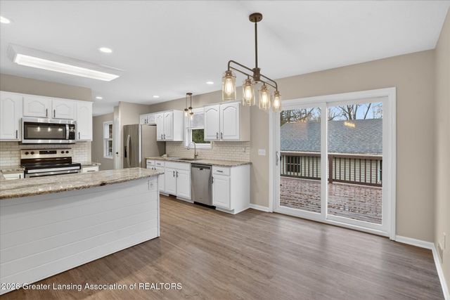 6902 E Clark Road, Bath, MI 48808
