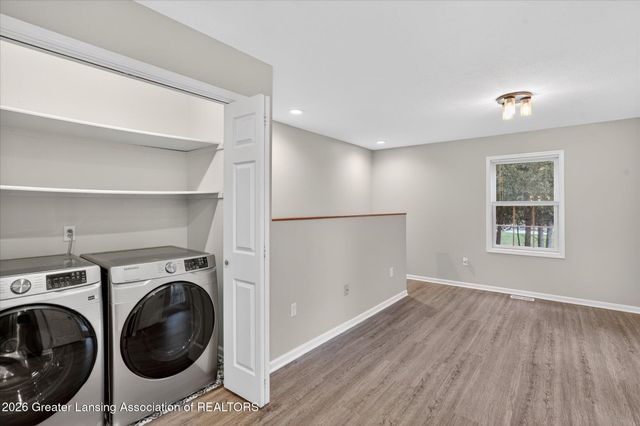 6902 E Clark Road, Bath, MI 48808