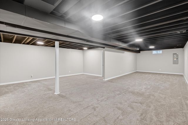 6902 E Clark Road, Bath, MI 48808