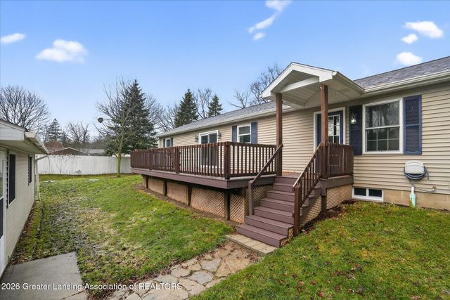 6902 E Clark Road, Bath, MI 48808