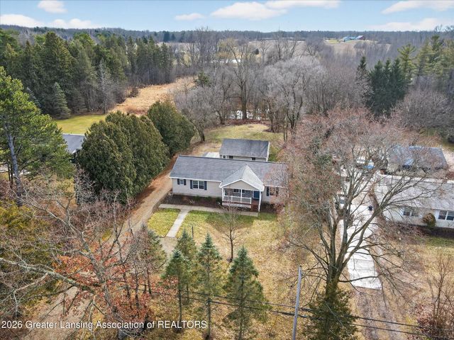 6902 E Clark Road, Bath, MI 48808