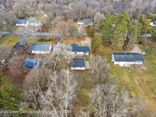 6902 E Clark Road, Bath, MI 48808
