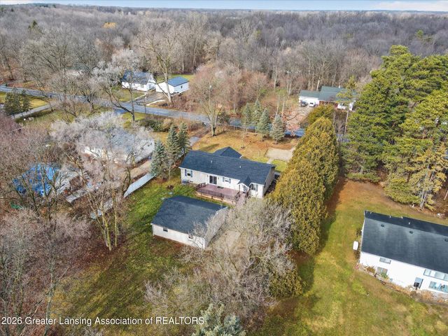 6902 E Clark Road, Bath, MI 48808
