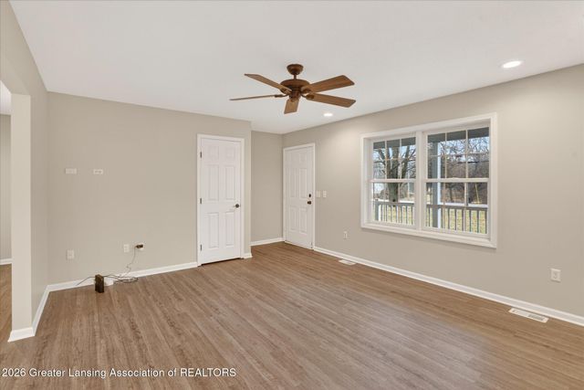 6902 E Clark Road, Bath, MI 48808