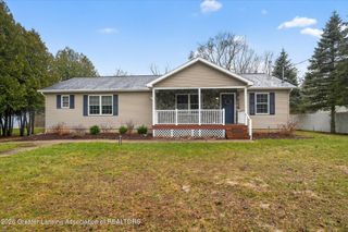 6902 E Clark Road, Bath, MI 48808