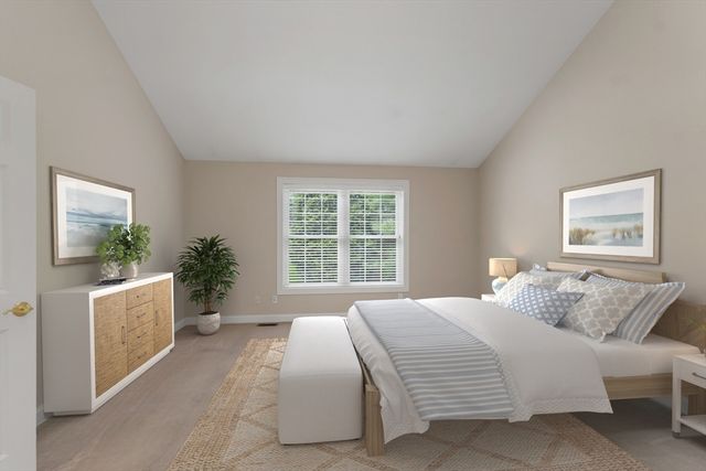 20 Hampton Meadows 20, Hampton, NH 03842