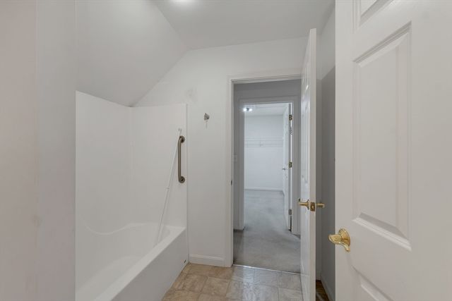 20 Hampton Meadows 20, Hampton, NH 03842