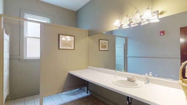 1 Sprague St, Revere, MA 02151