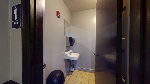 1 Sprague St, Revere, MA 02151