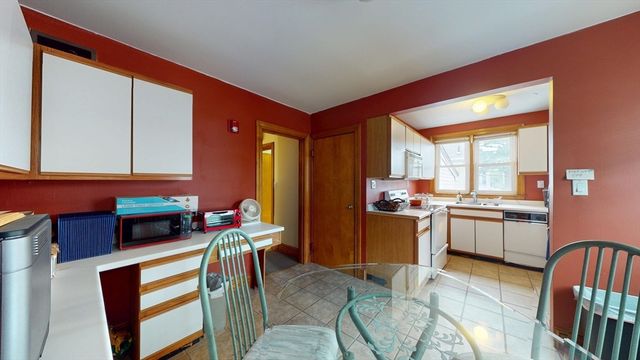 1 Sprague St, Revere, MA 02151