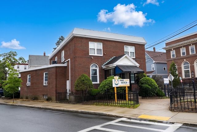 1 Sprague St, Revere, MA 02151