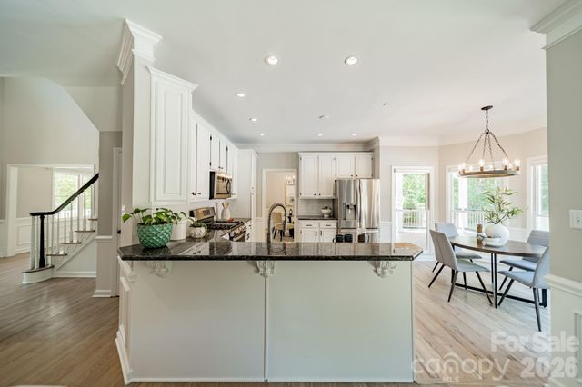7240 Cobblecreek Drive, Matthews, NC 28104