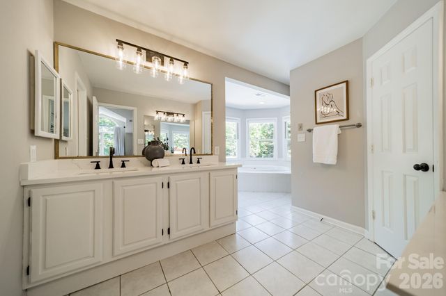 7240 Cobblecreek Drive, Matthews, NC 28104
