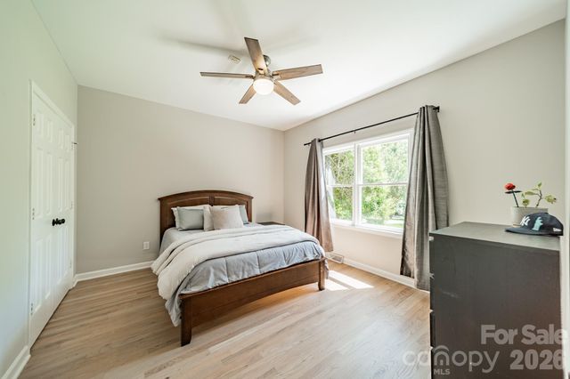 7240 Cobblecreek Drive, Matthews, NC 28104