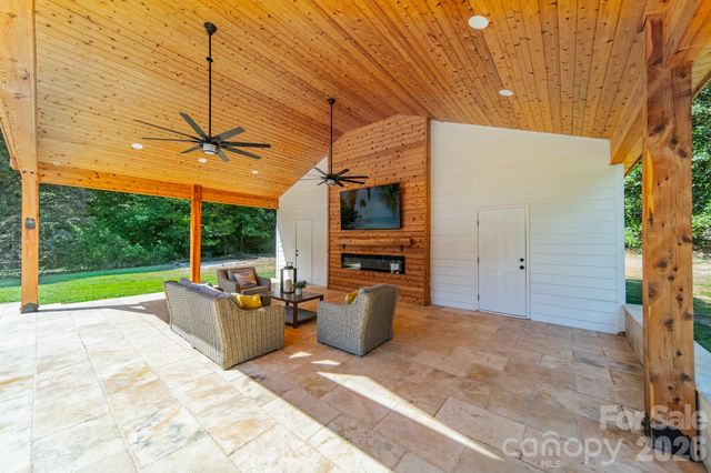 7240 Cobblecreek Drive, Matthews, NC 28104